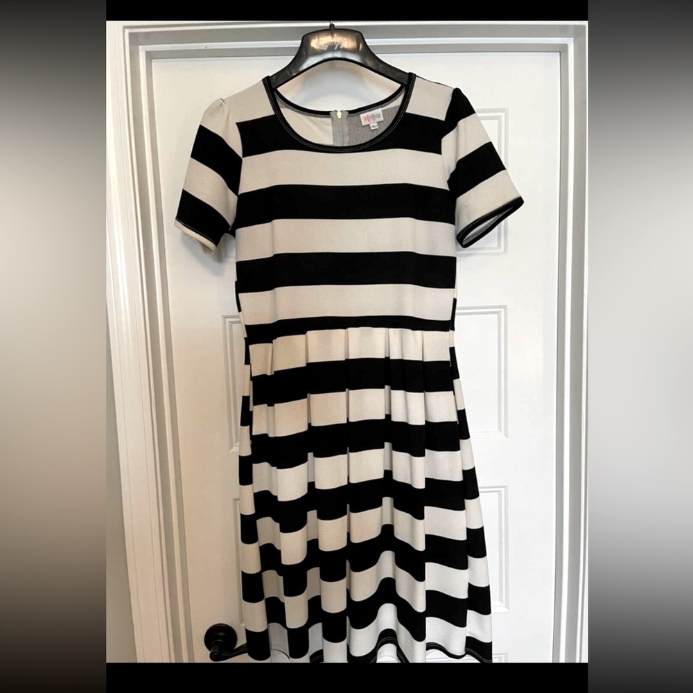 LuLaRoe Amelia Dress